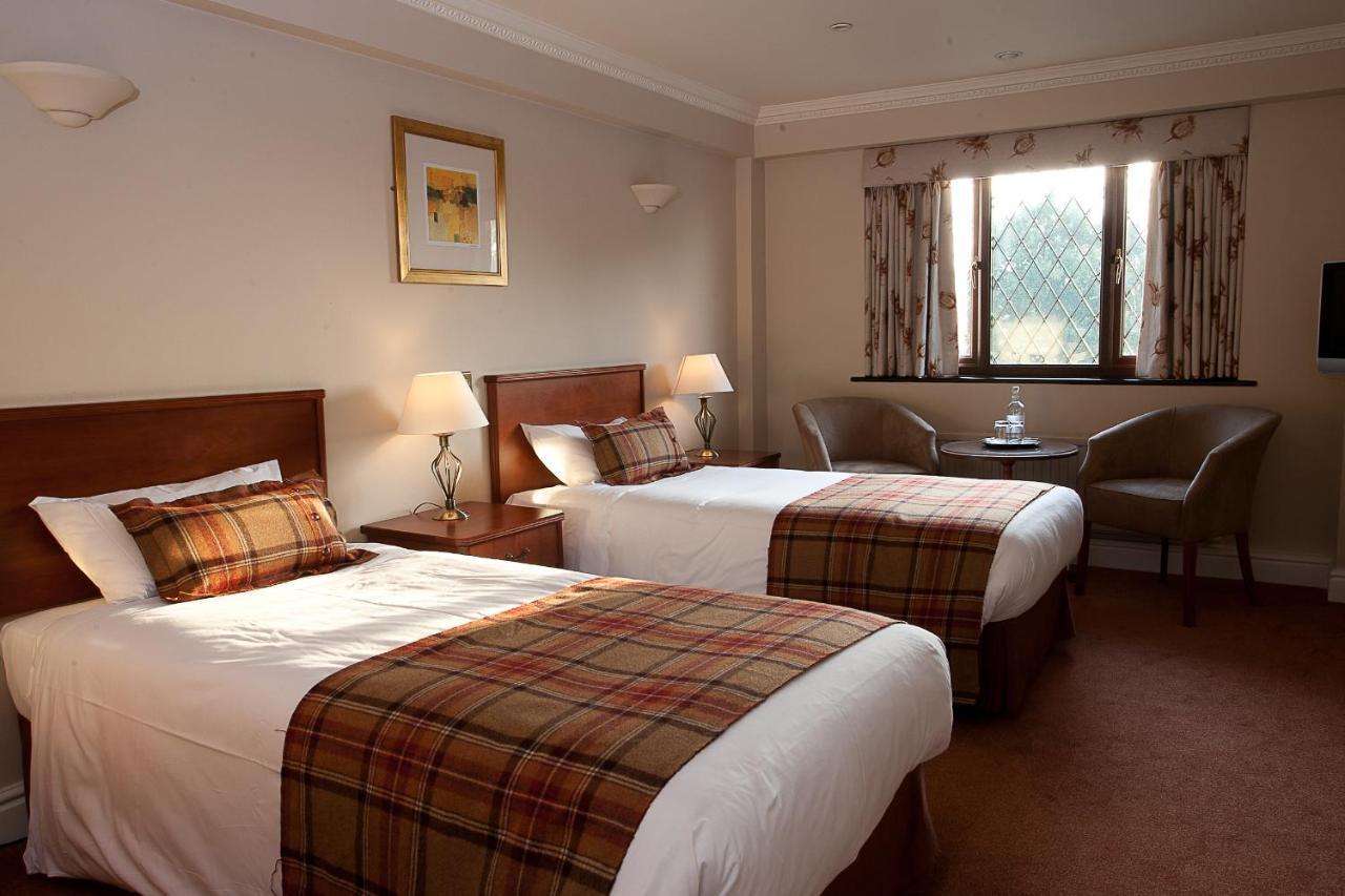 Stirrups Hotel براكنيل الغرفة الصورة