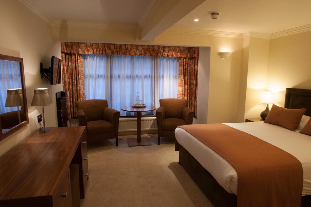 Stirrups Hotel براكنيل المظهر الخارجي الصورة