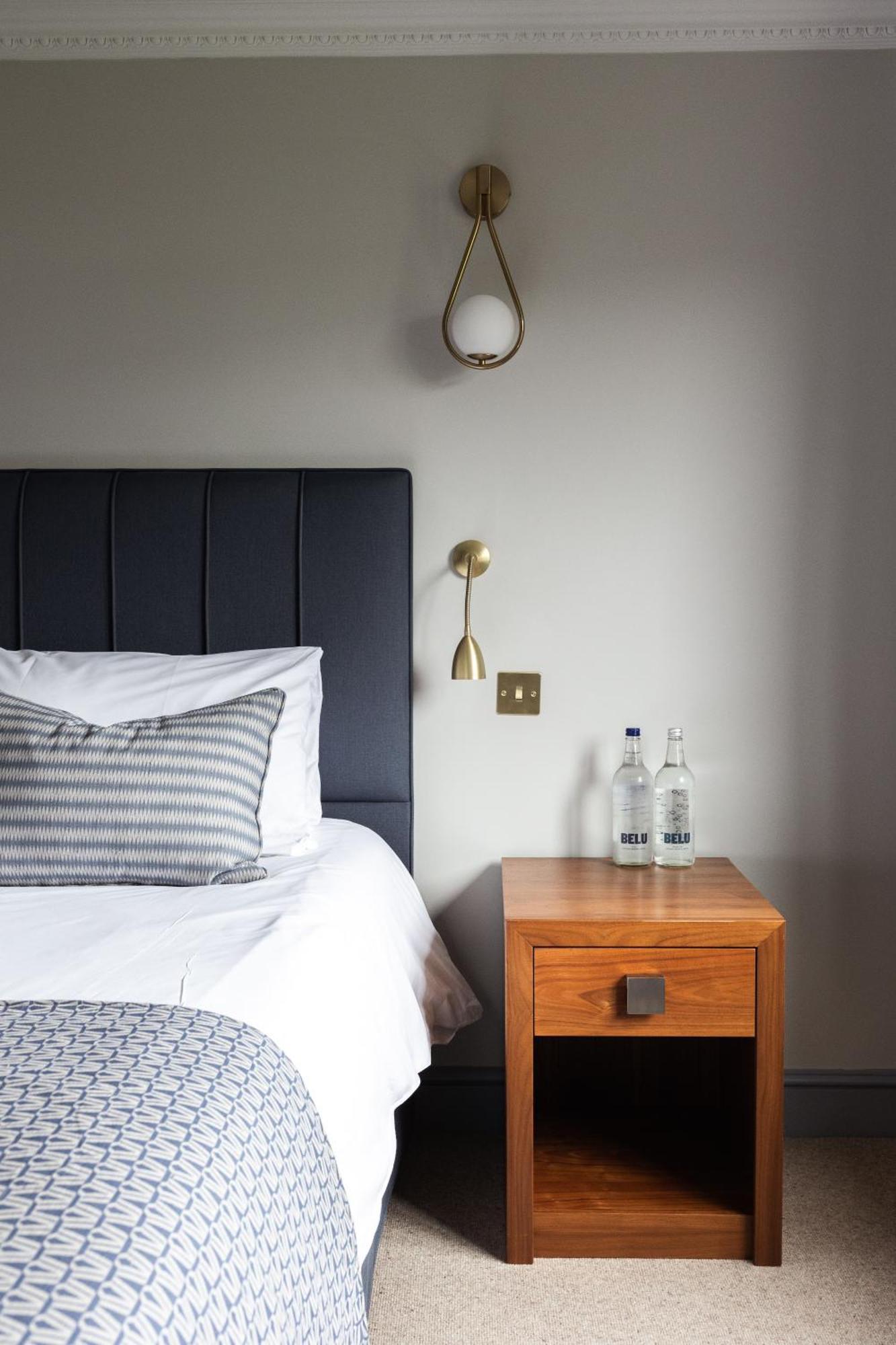 Stirrups Hotel براكنيل المظهر الخارجي الصورة