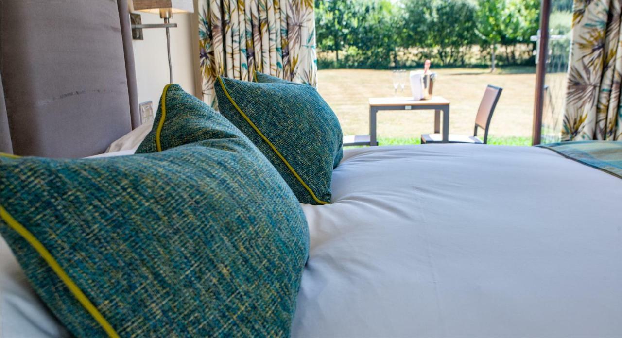 Stirrups Hotel براكنيل المظهر الخارجي الصورة