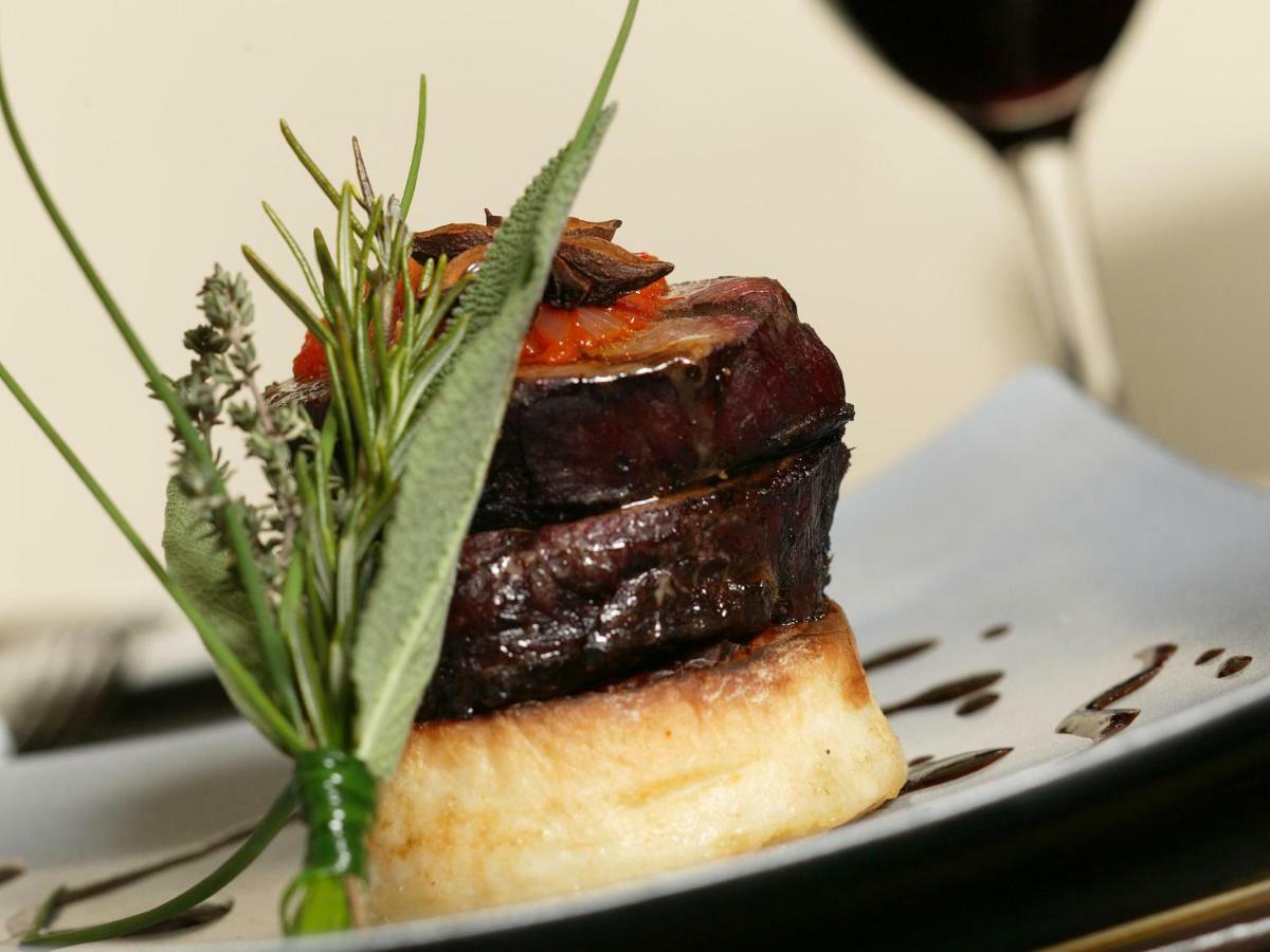 Stirrups Hotel براكنيل المظهر الخارجي الصورة
